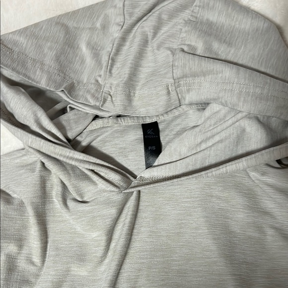 kyodan athletic cover up !! - Picture 3 of 4